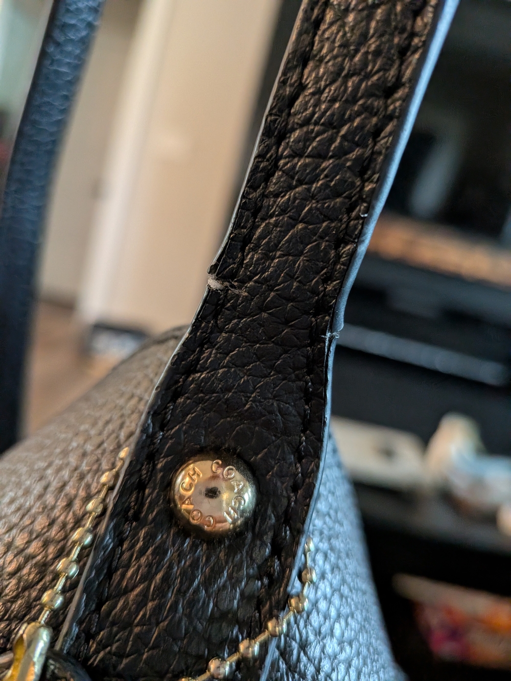 Coach Reversible Market Tote in Black Pebble Leather & True Red - Picture 6 of 16